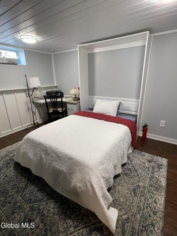 11 Cottage Street Saratoga Springs NY 12866