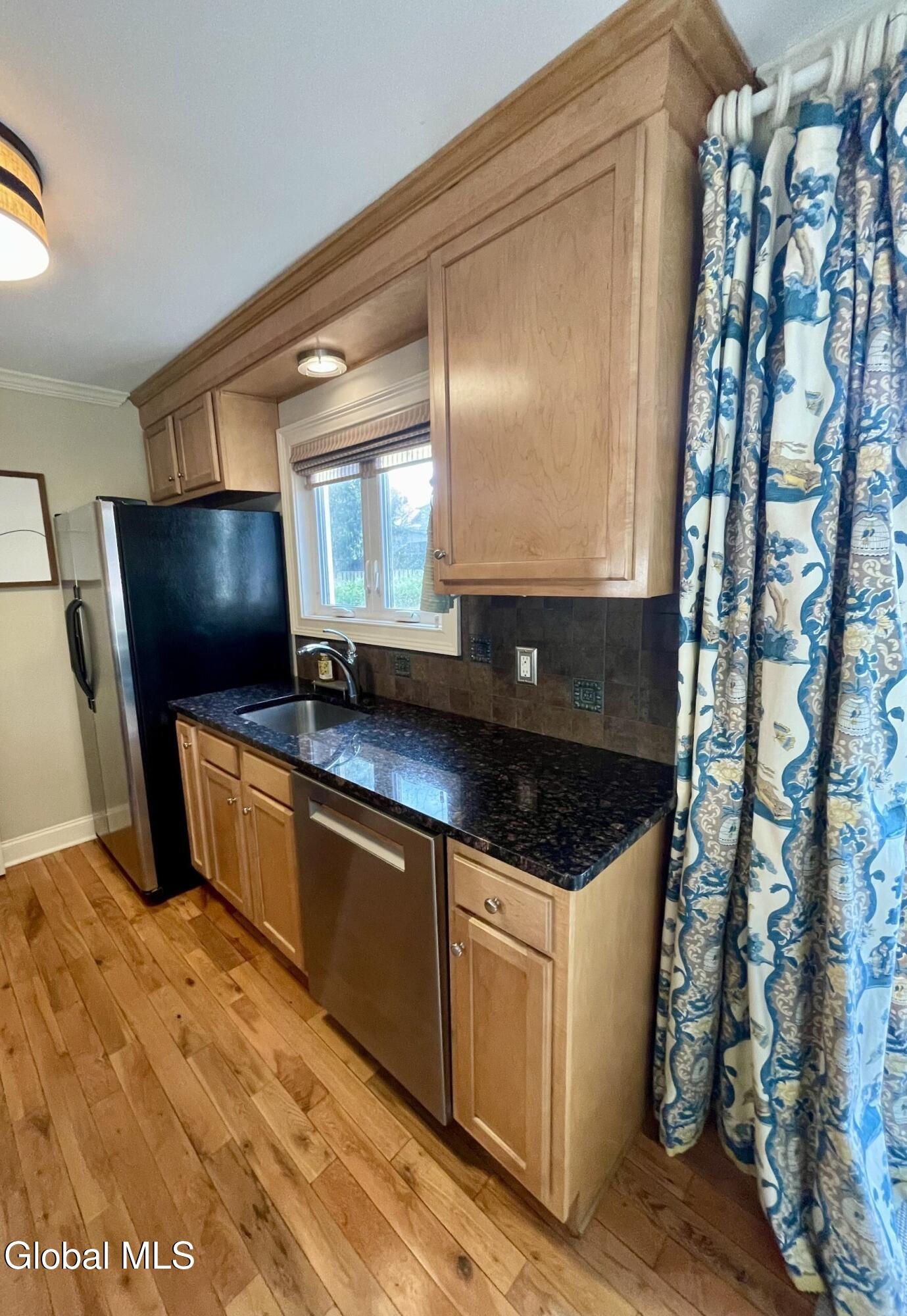 11 Cottage Street Saratoga Springs NY 12866