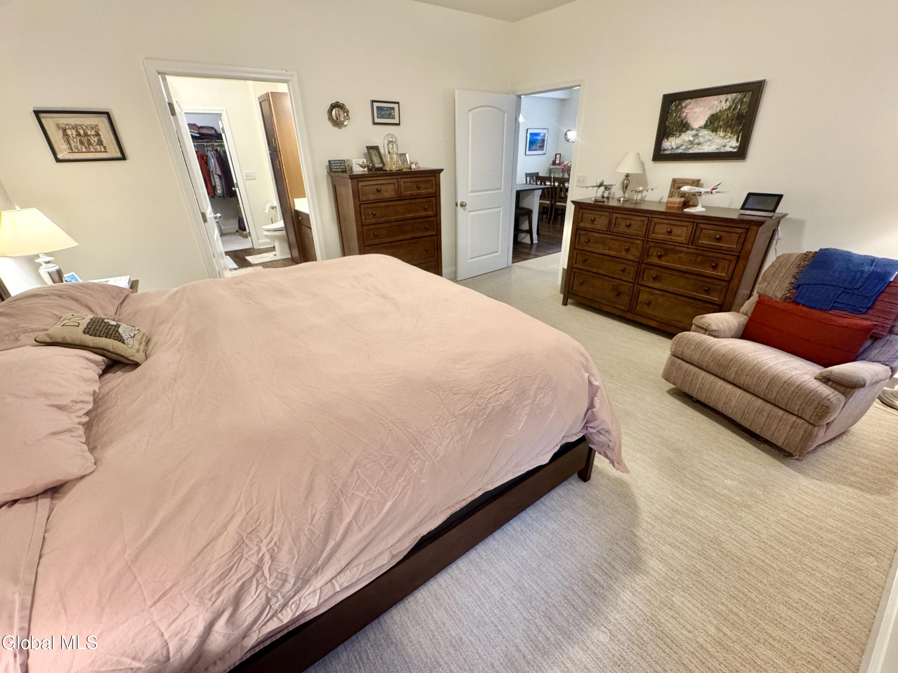 25 Canterbury Lane Delmar NY 12054