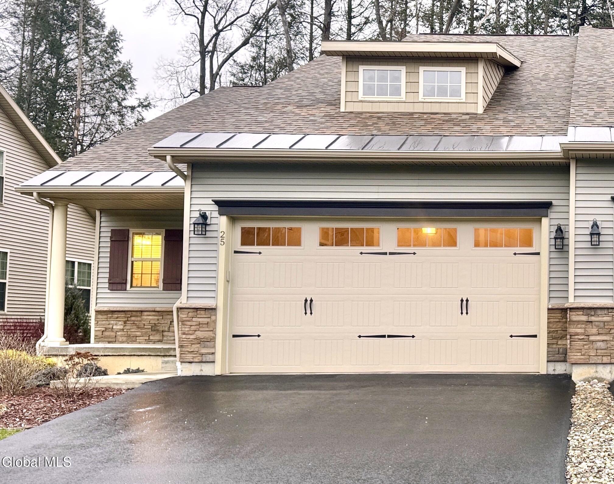 25 Canterbury Lane Delmar NY 12054