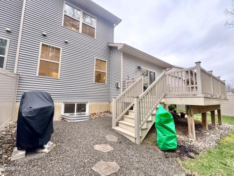 25 Canterbury Lane Delmar NY 12054