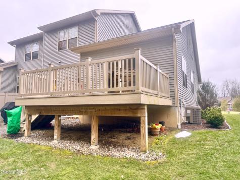 25 Canterbury Lane Delmar NY 12054
