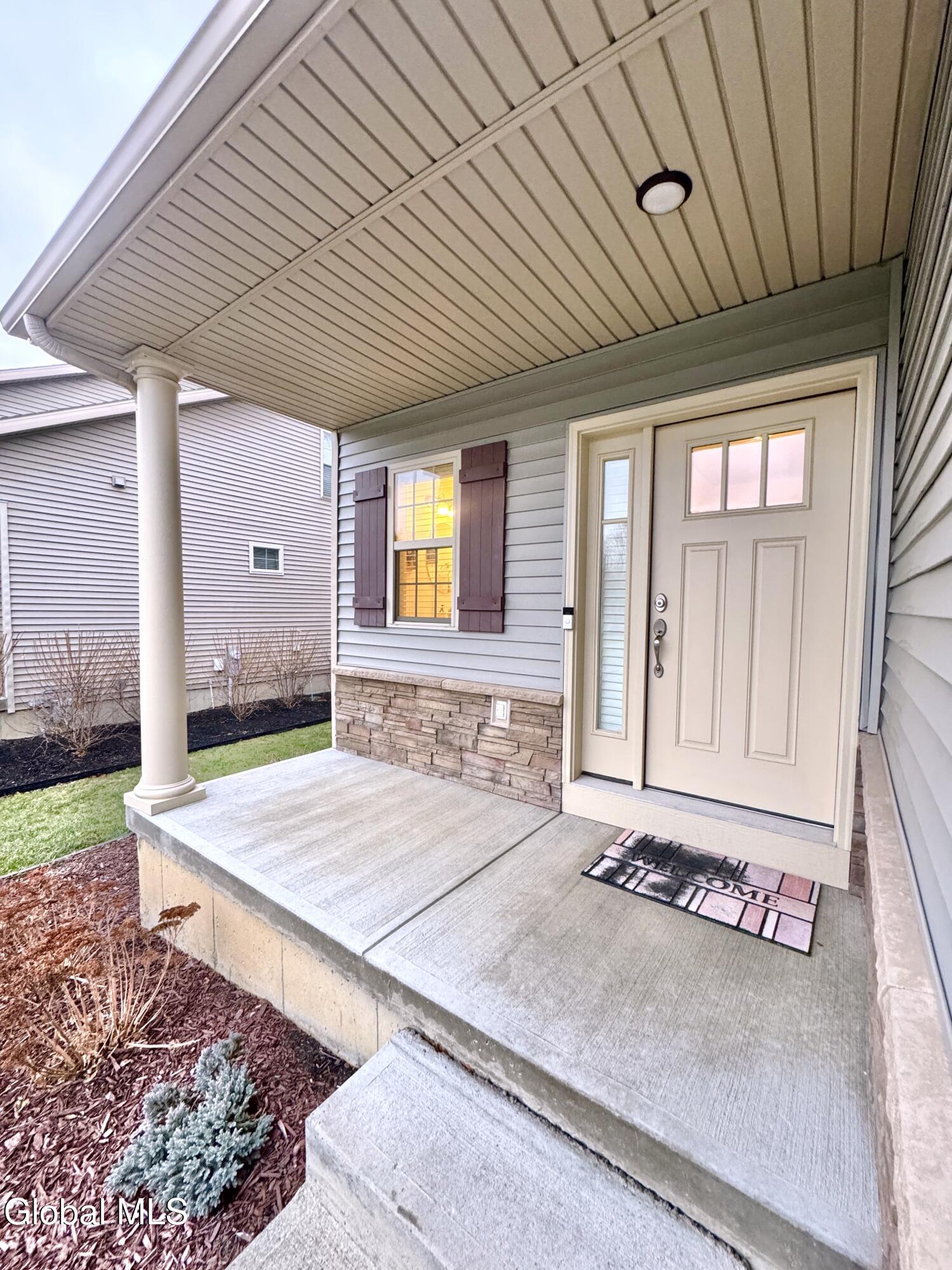 25 Canterbury Lane Delmar NY 12054