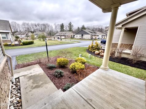 25 Canterbury Lane Delmar NY 12054