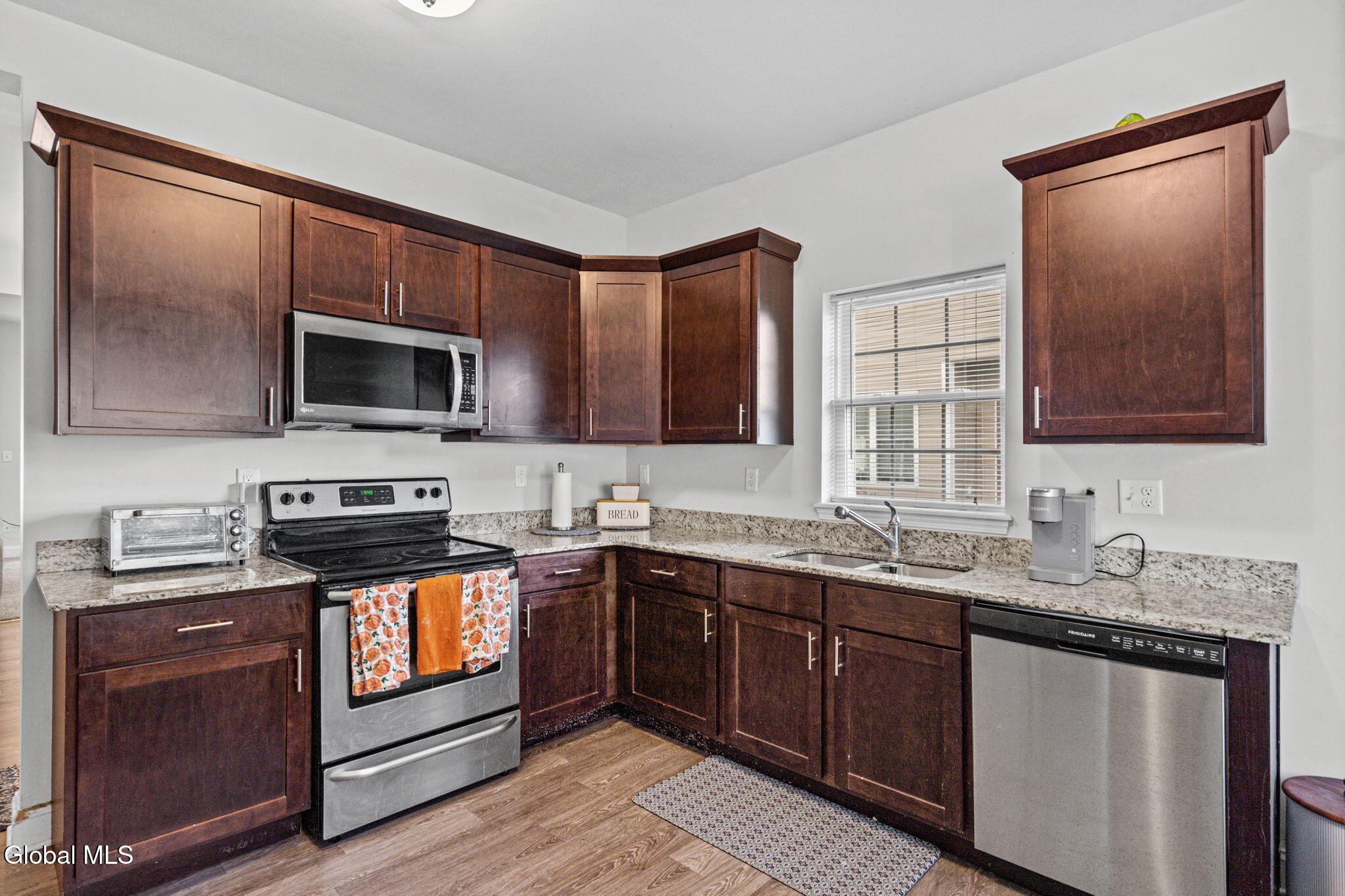 24 Reutter Drive Selkirk NY 12158