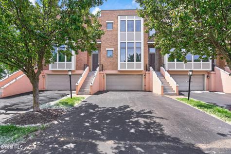 4 Bryn Mawr Court Albany NY 12211