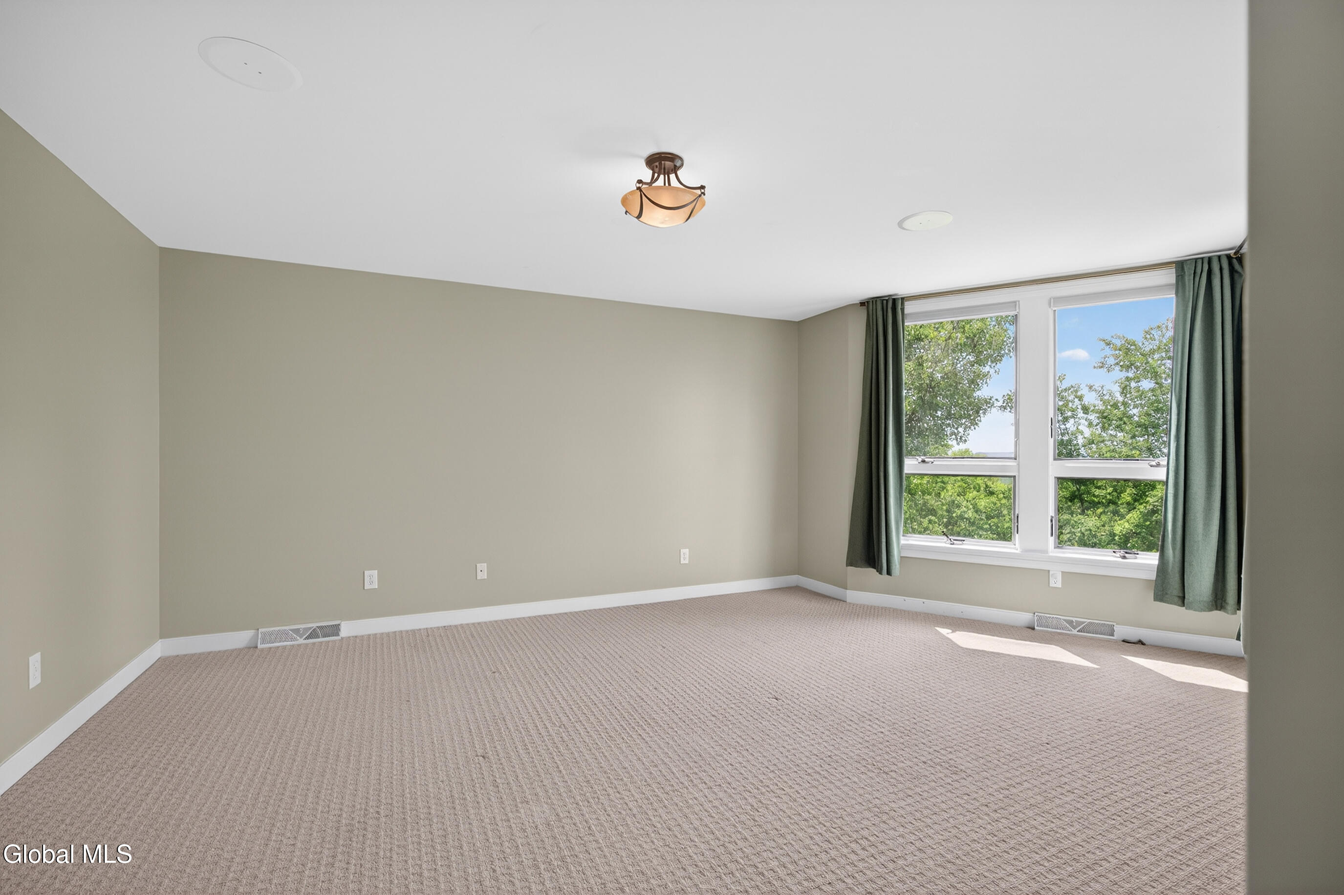 4 Bryn Mawr Court Albany NY 12211