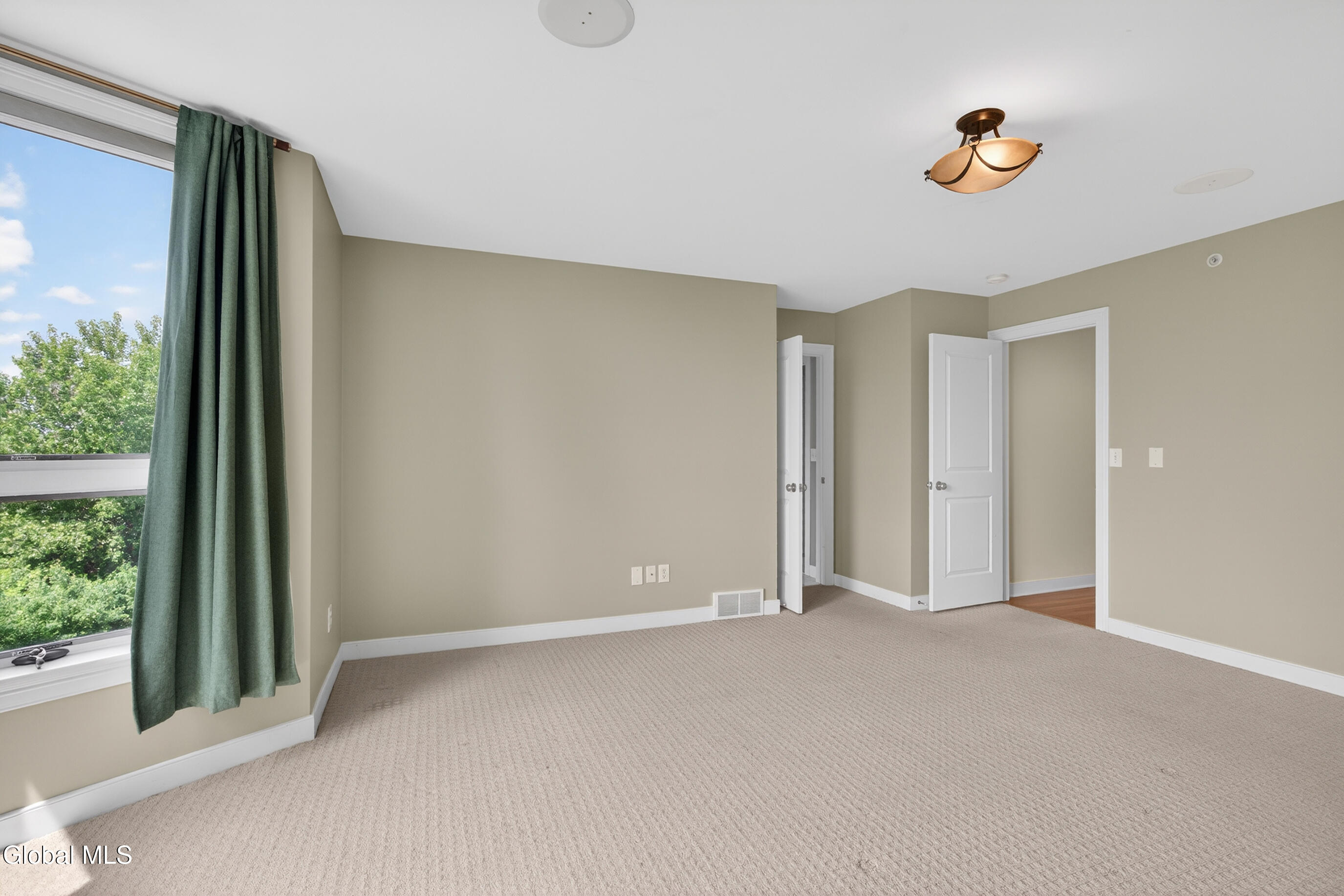 4 Bryn Mawr Court Albany NY 12211