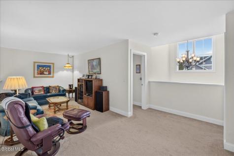 29 Mulberry Drive Albany NY 12205