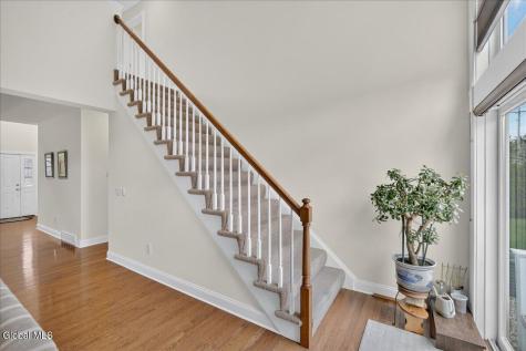 29 Mulberry Drive Albany NY 12205