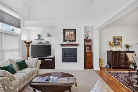 29 Mulberry Drive Albany NY 12205