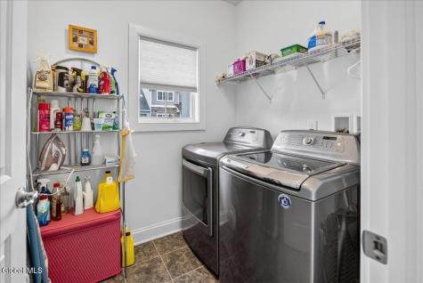 29 Mulberry Drive Albany NY 12205