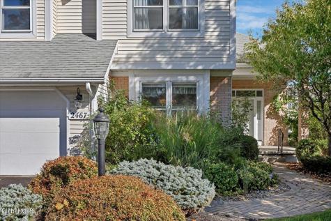 2467 Nott St E Niskayuna NY 12309