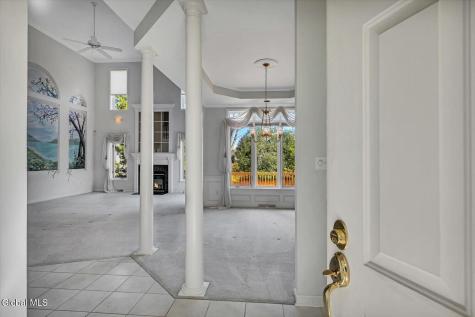 2467 Nott St E Niskayuna NY 12309