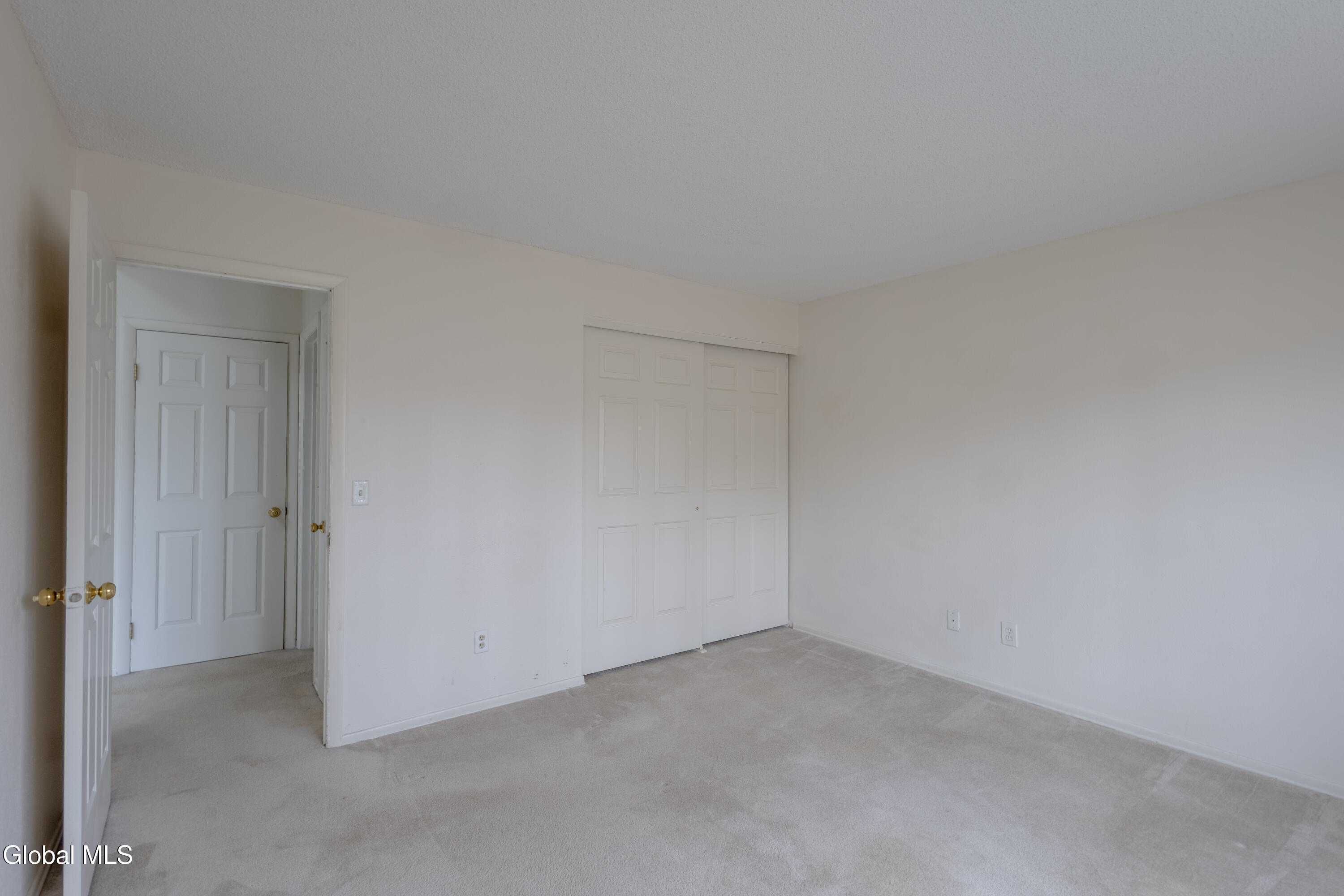 4706 Foxwood Drive S Clifton Park NY 12065