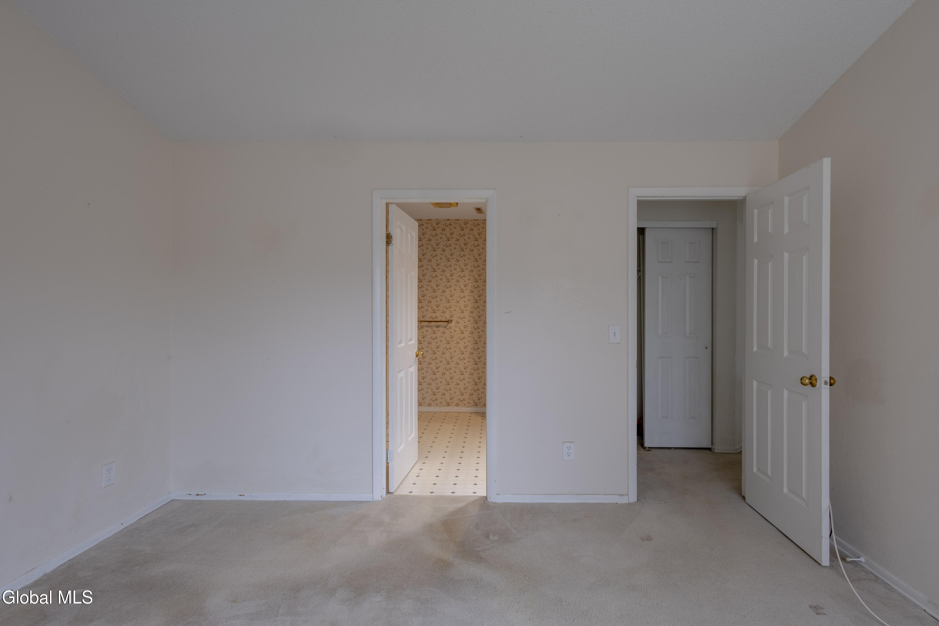4706 Foxwood Drive S Clifton Park NY 12065