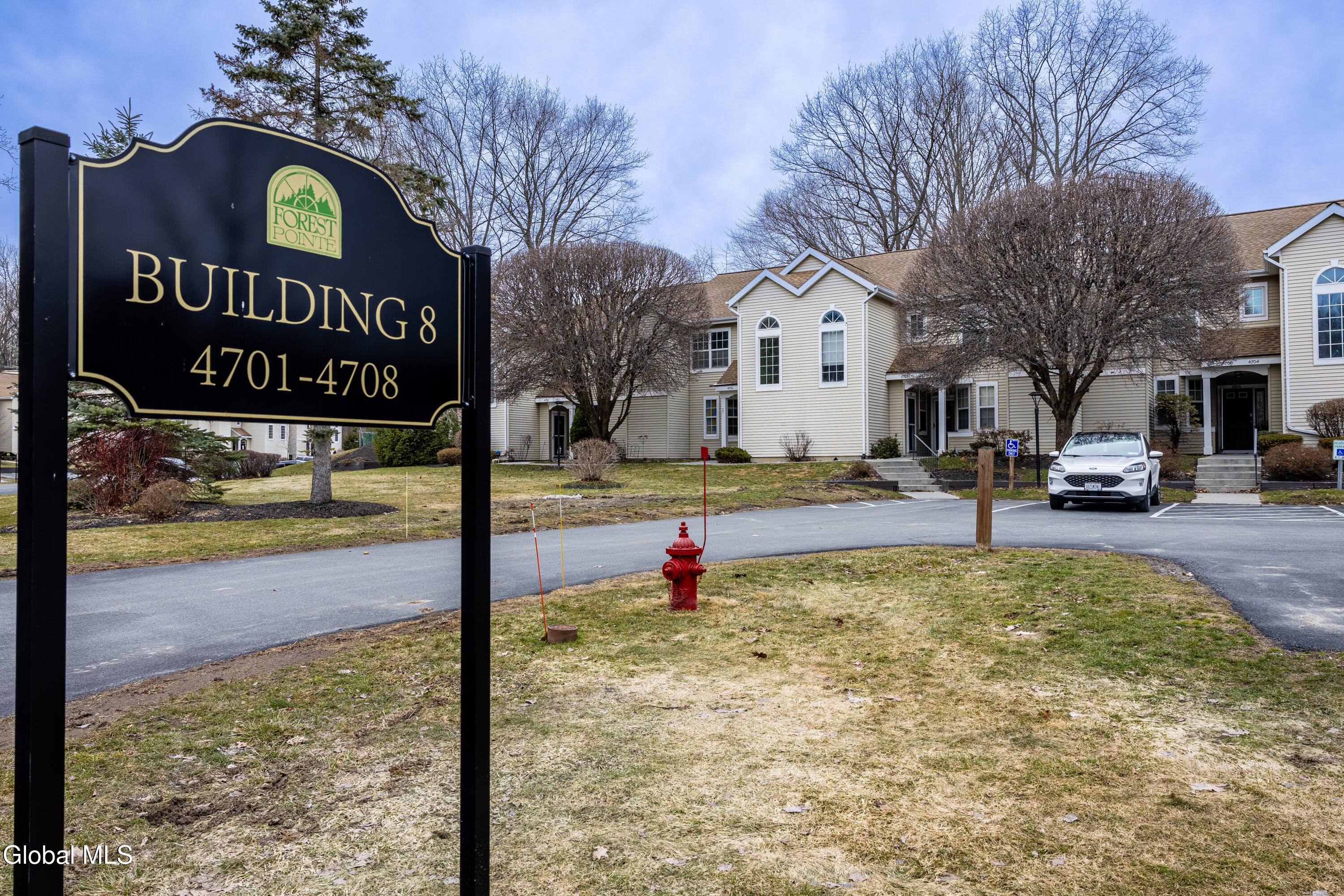 4706 Foxwood Drive S Clifton Park NY 12065