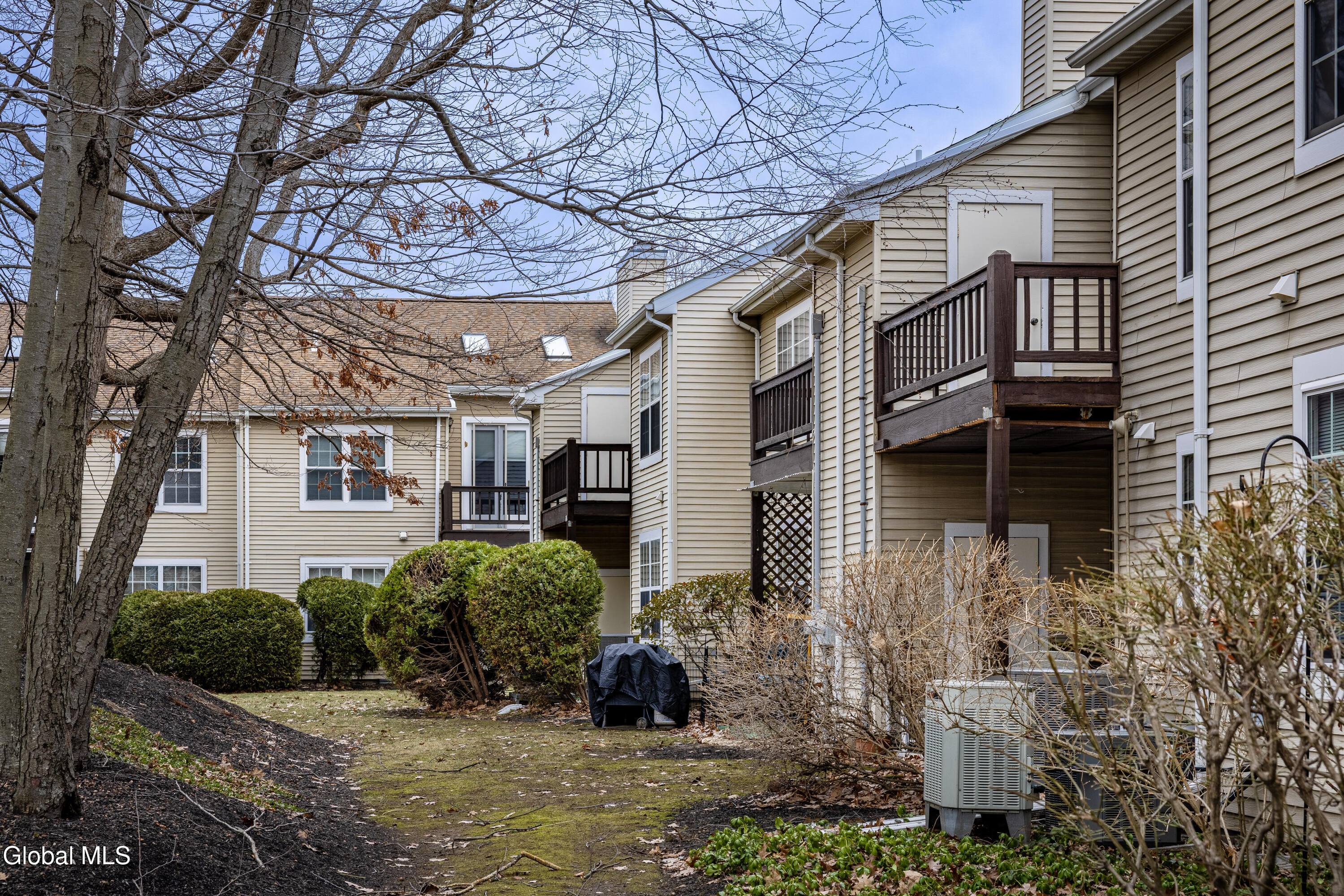 4706 Foxwood Drive S Clifton Park NY 12065