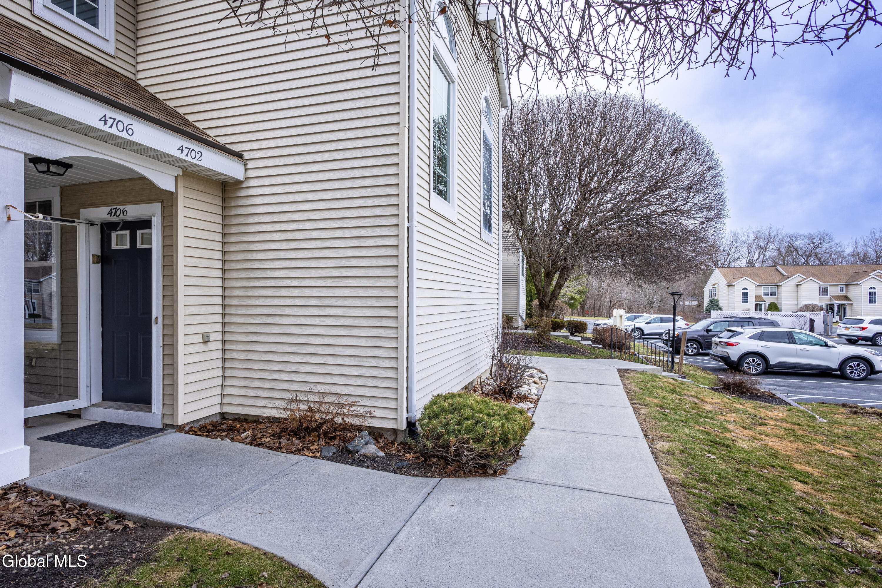 4706 Foxwood Drive S Clifton Park NY 12065