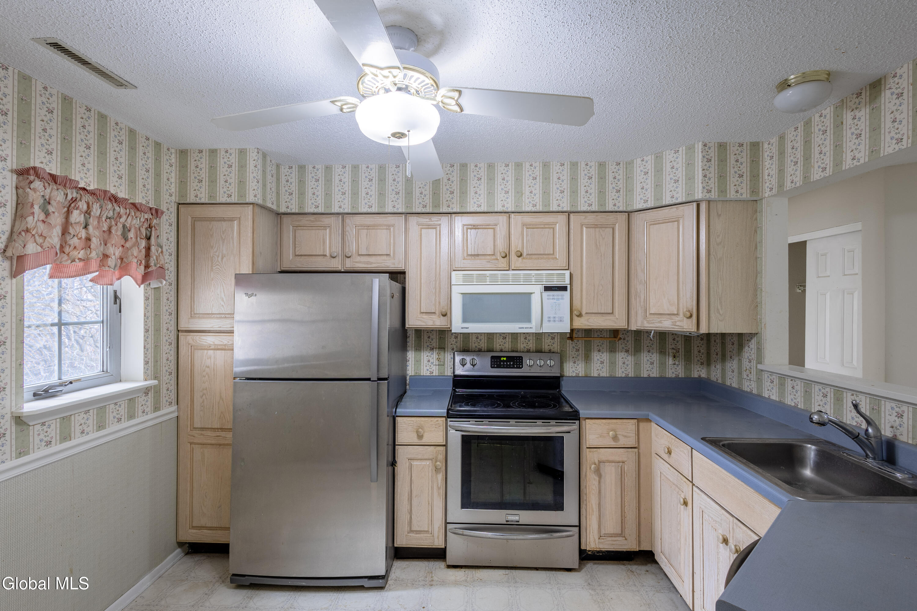 4706 Foxwood Drive S Clifton Park NY 12065