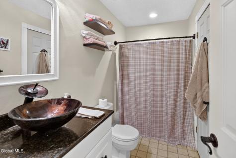 202 Burgoyne Drive Halfmoon NY 12065