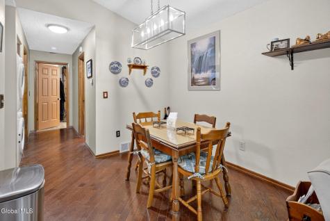 202 Burgoyne Drive Halfmoon NY 12065