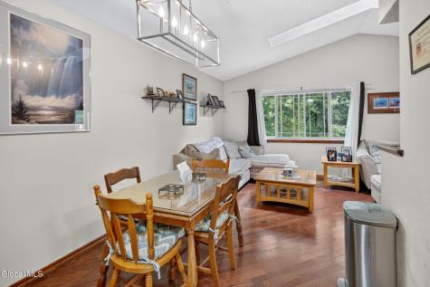 202 Burgoyne Drive Halfmoon NY 12065