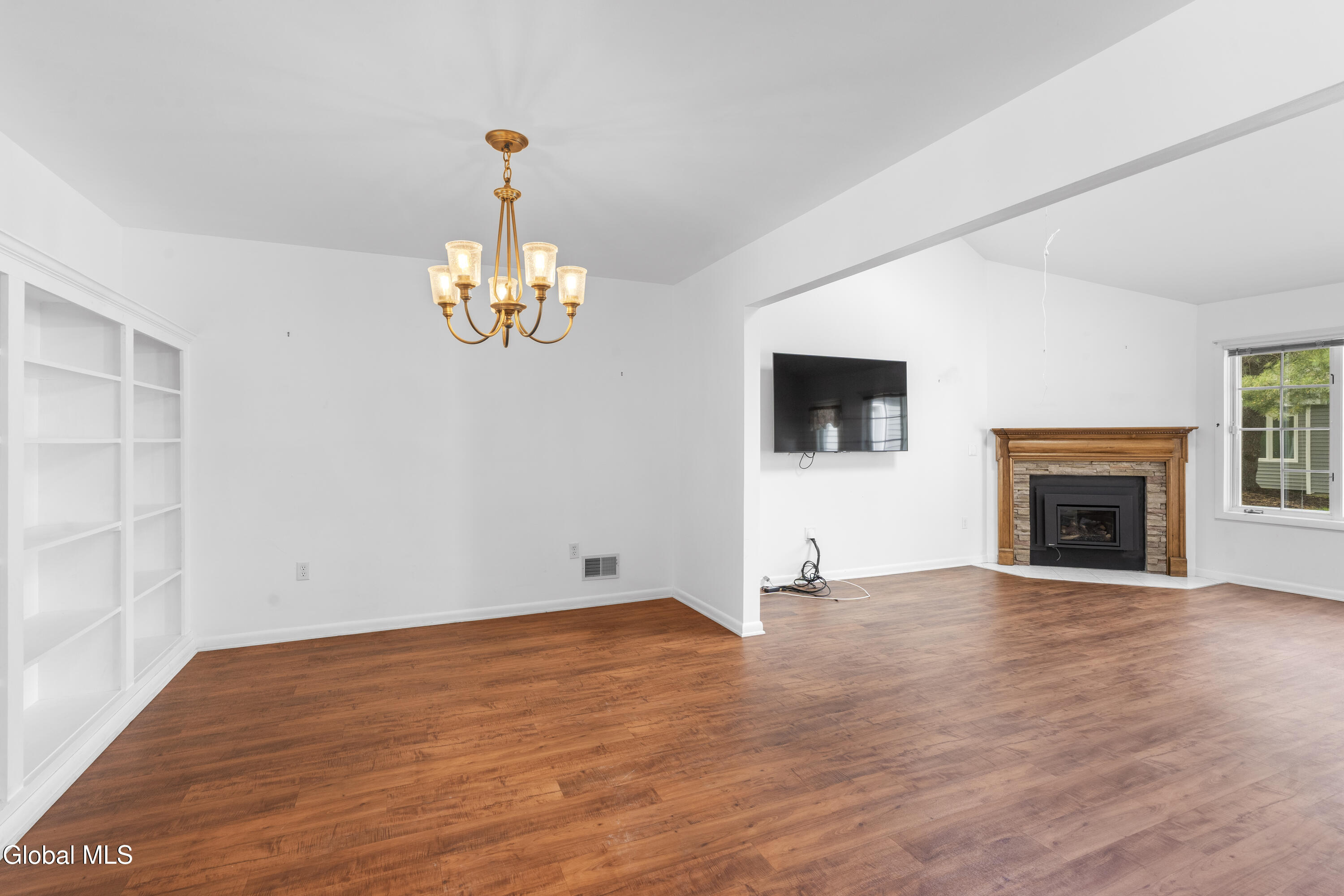 46 Lyon Court Queensbury NY 12804