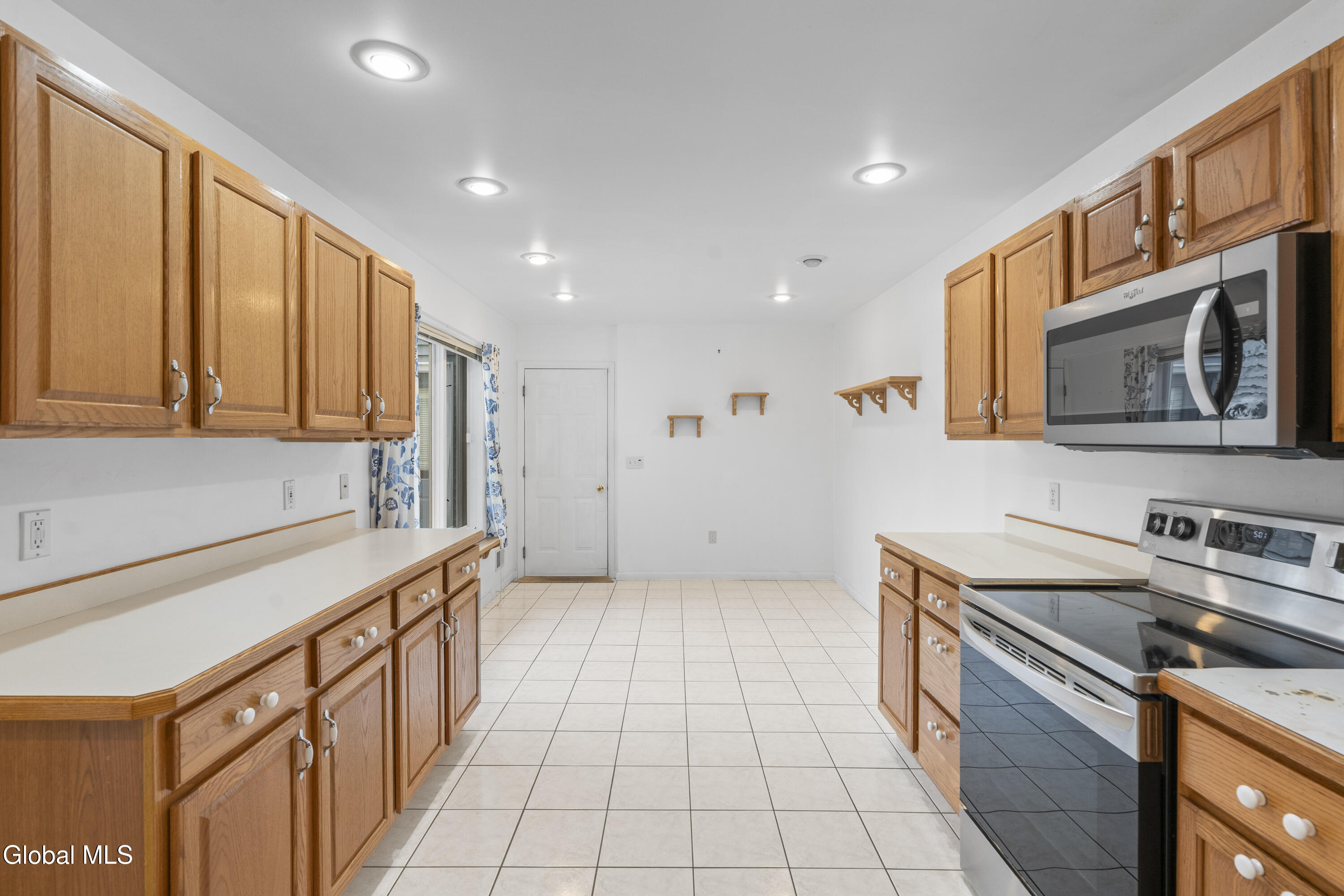 46 Lyon Court Queensbury NY 12804