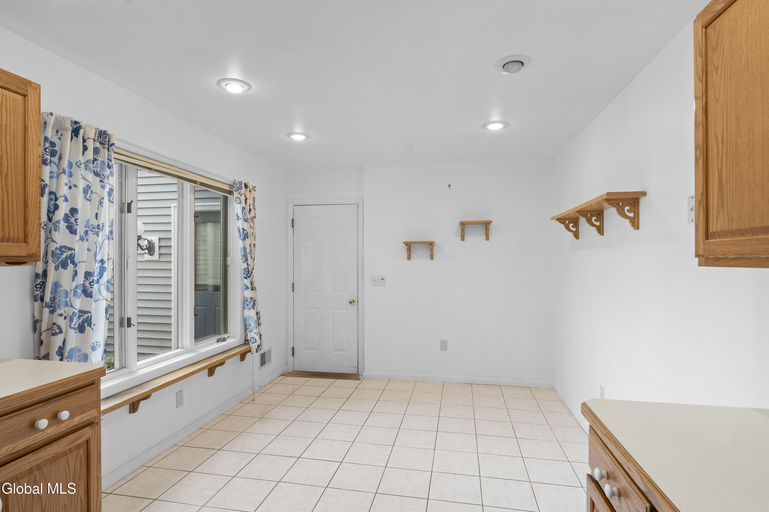 46 Lyon Court Queensbury NY 12804