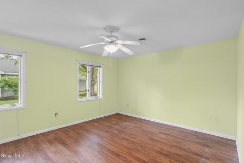 46 Lyon Court Queensbury NY 12804
