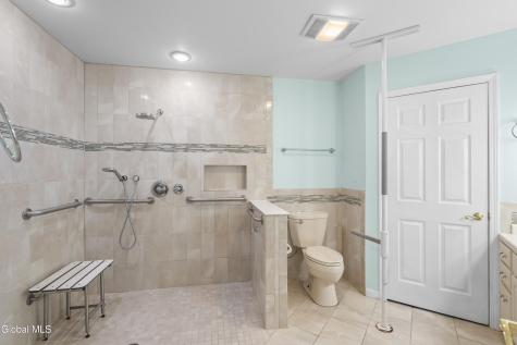 46 Lyon Court Queensbury NY 12804