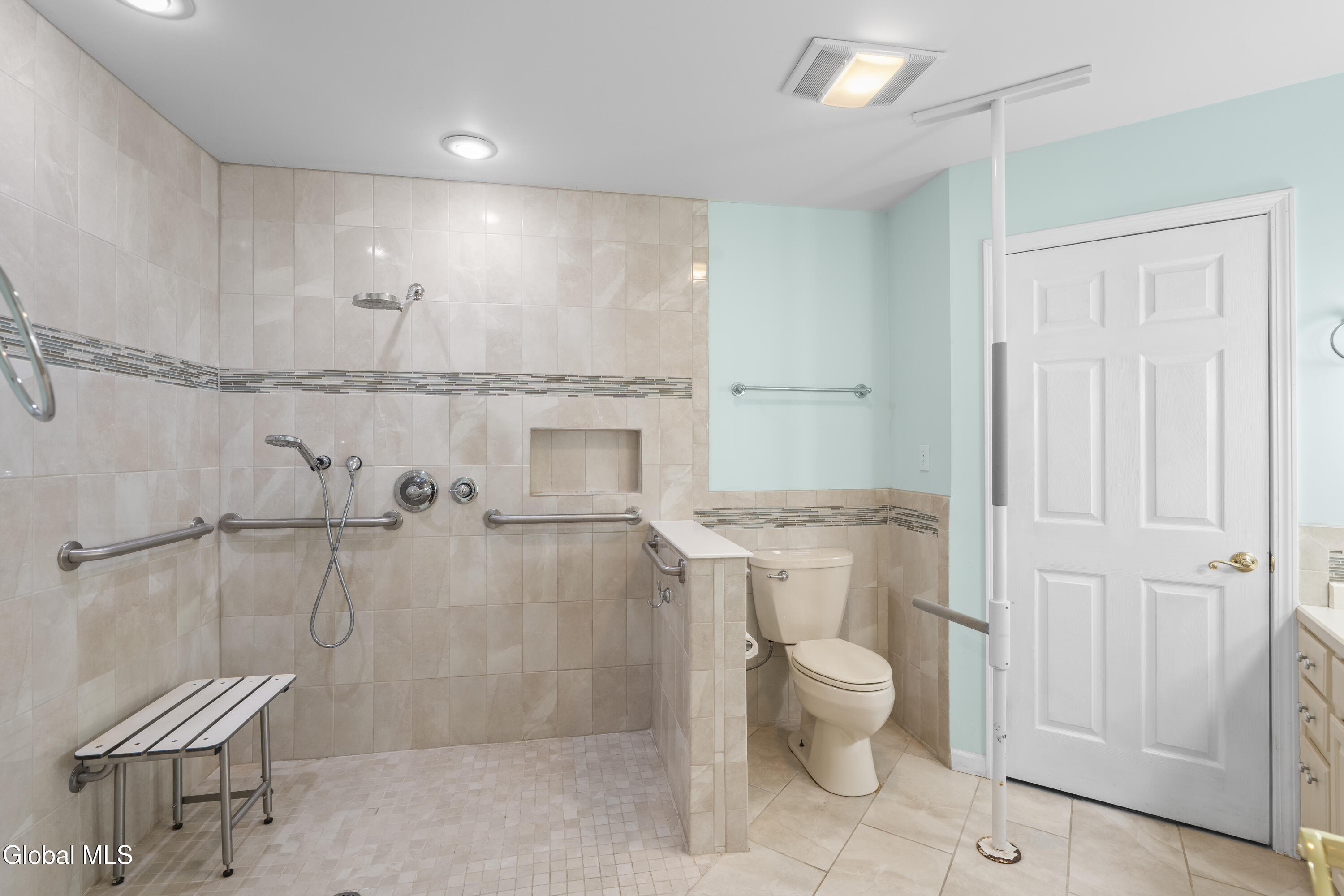 46 Lyon Court Queensbury NY 12804