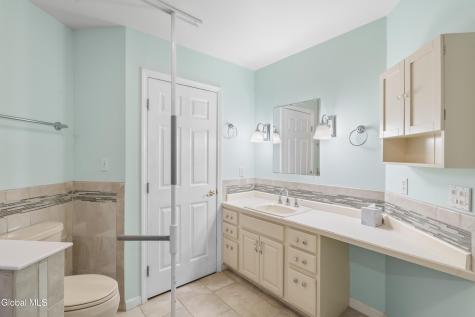 46 Lyon Court Queensbury NY 12804