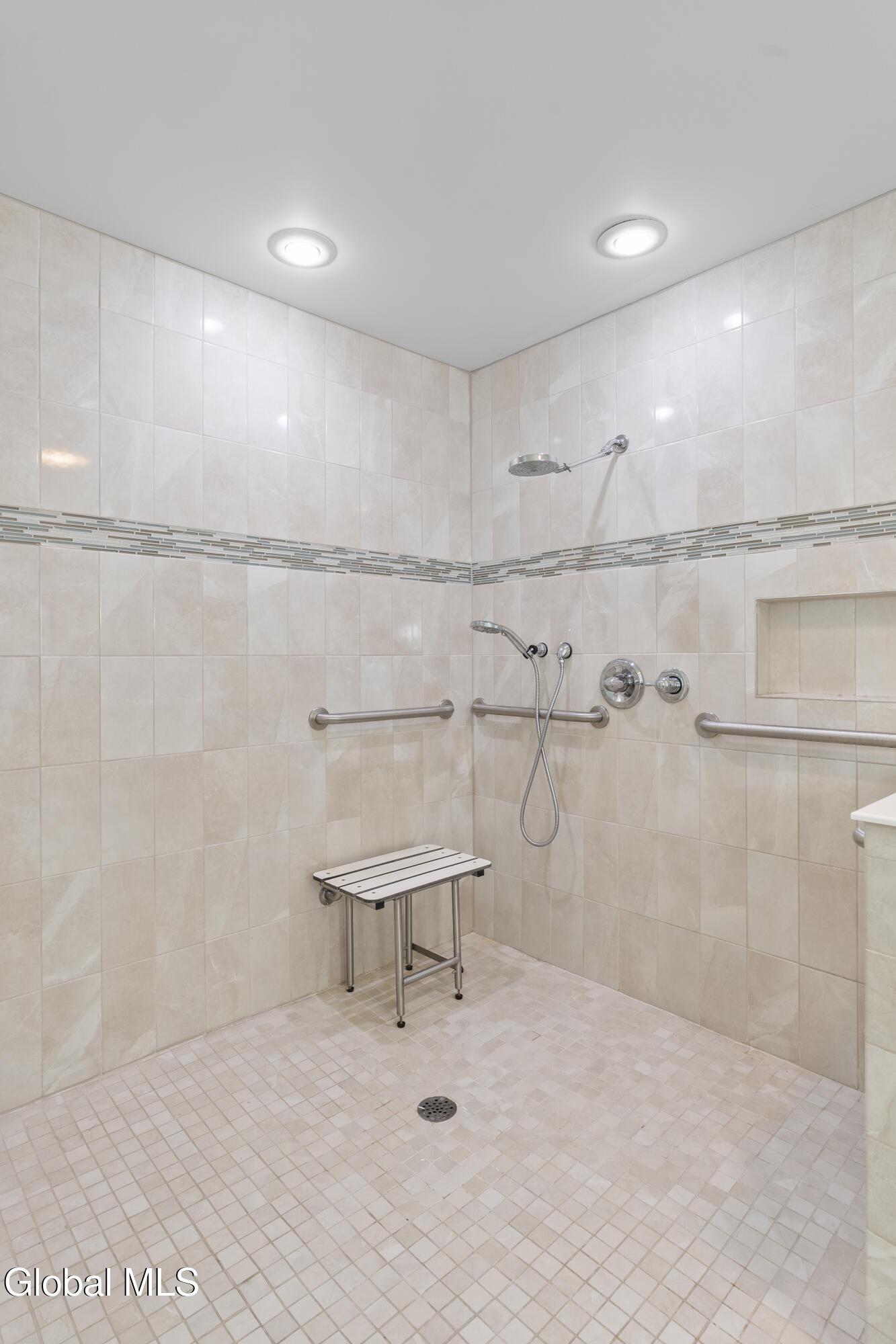 46 Lyon Court Queensbury NY 12804