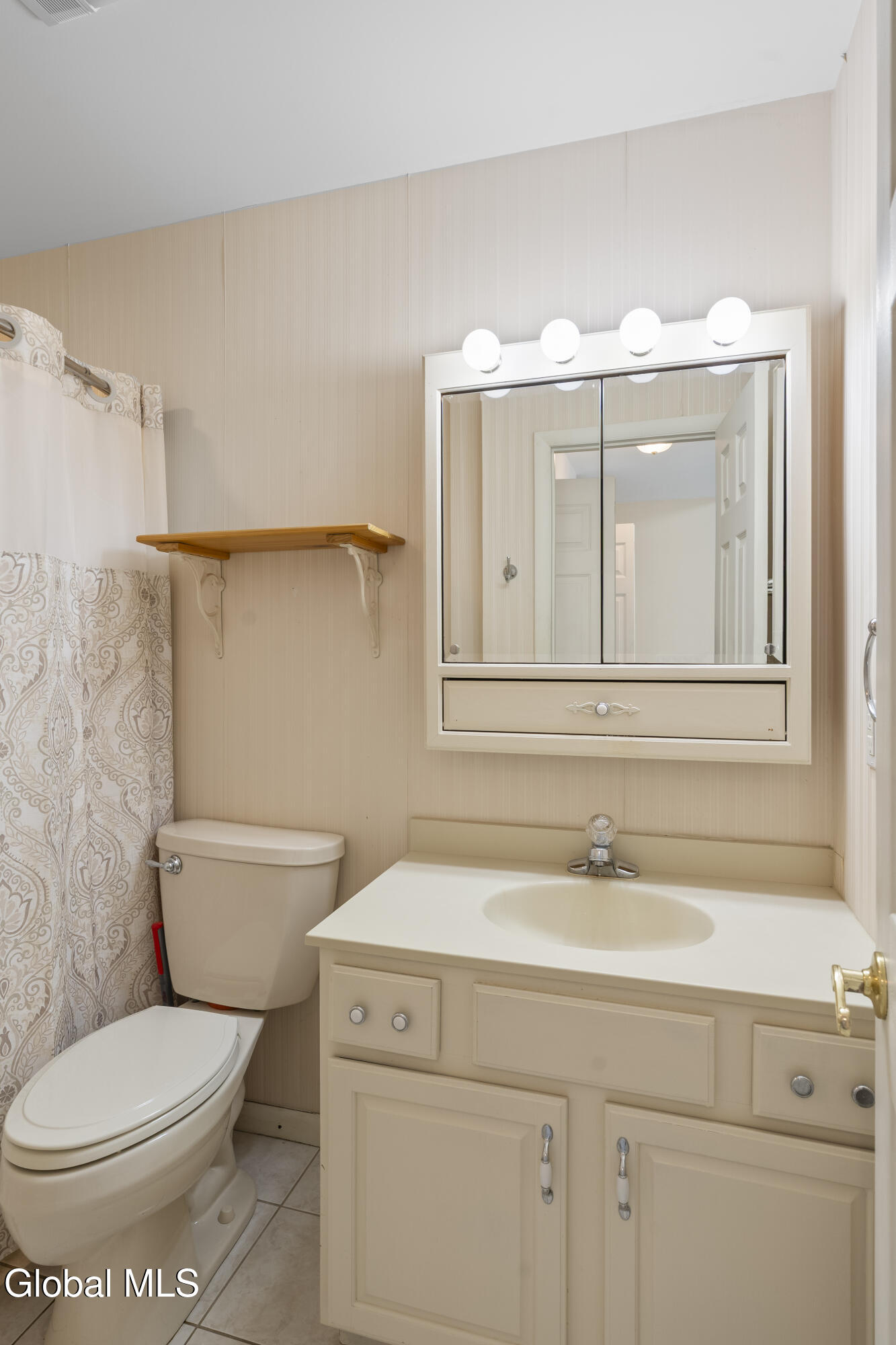 46 Lyon Court Queensbury NY 12804