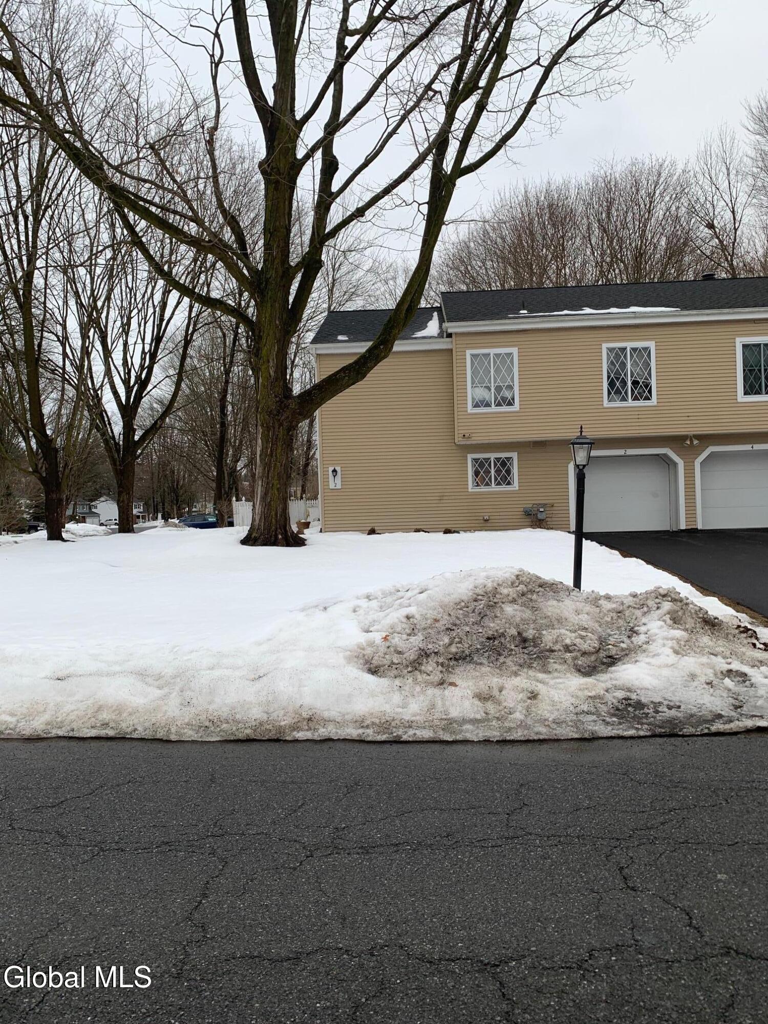2 Leaf Road Delmar NY 12054
