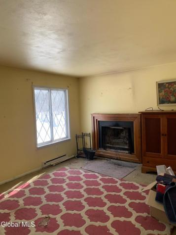 2 Leaf Road Delmar NY 12054