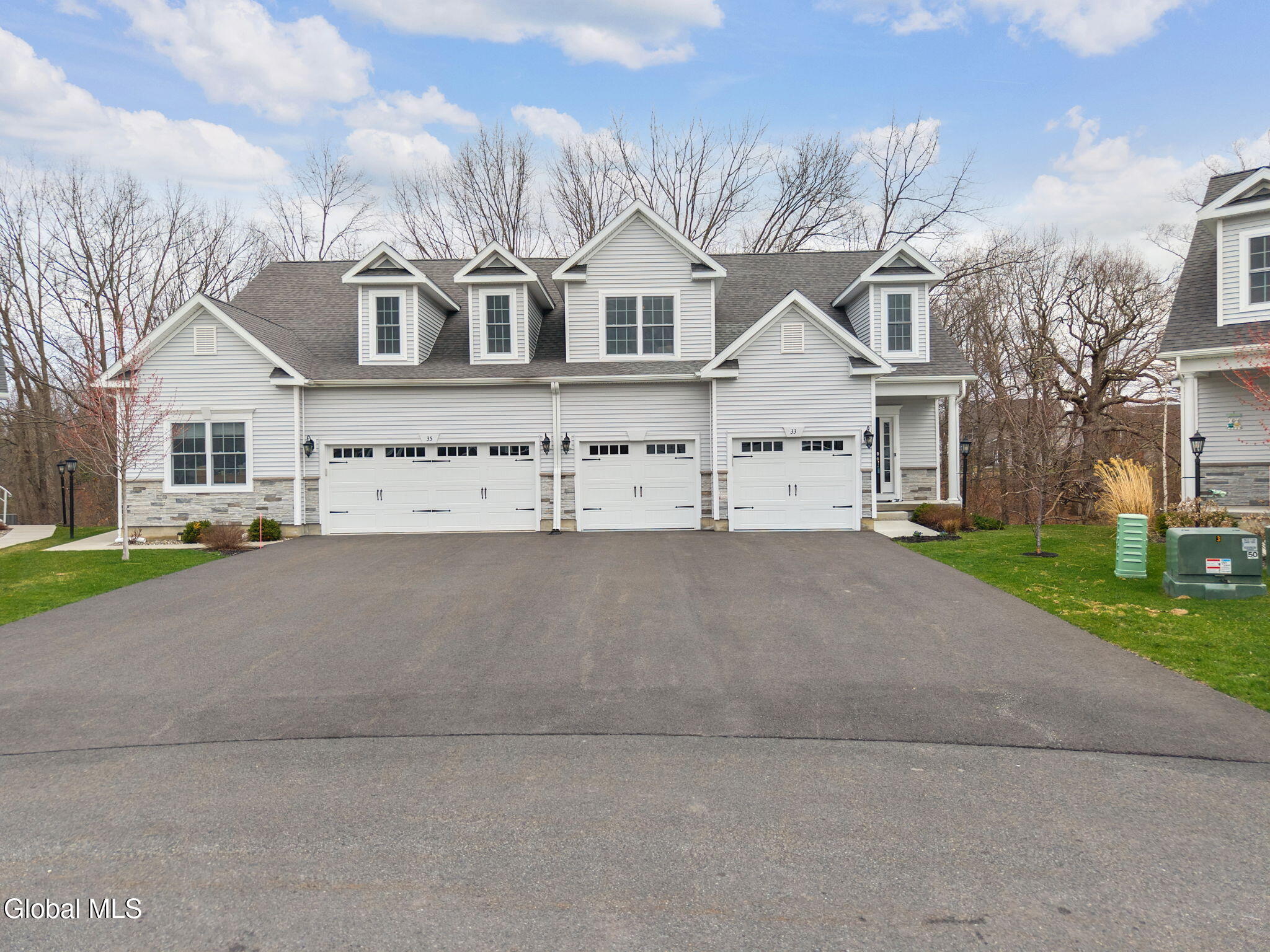 33 Joshua Place Glenmont NY 12077