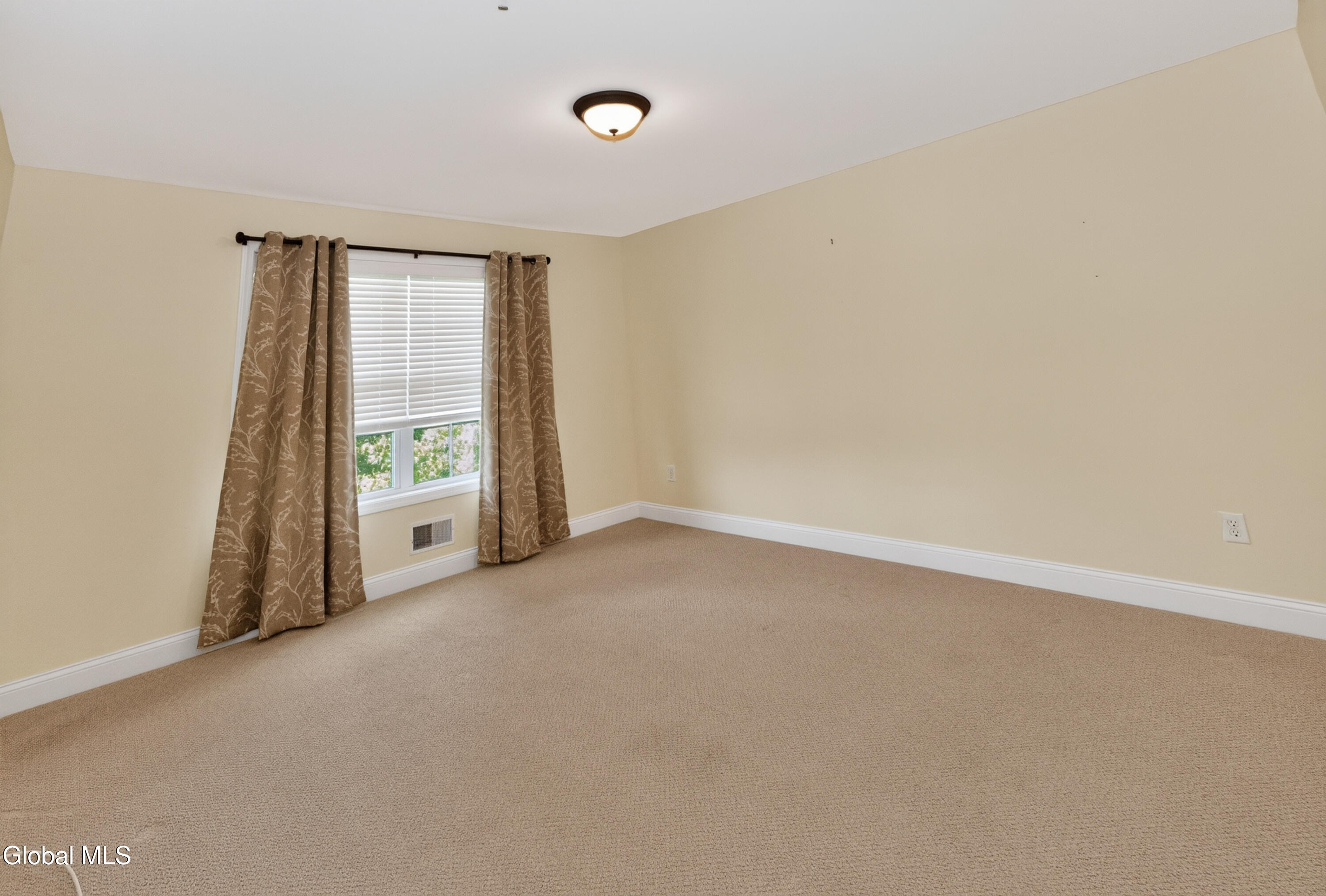3901 Brunswick Meadows Way Troy NY 12182