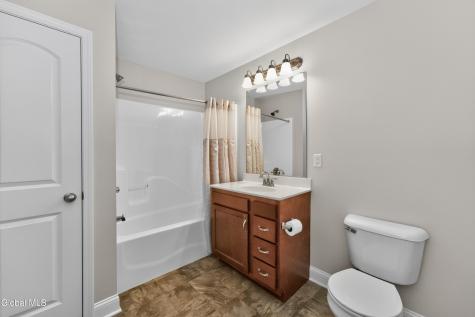 3901 Brunswick Meadows Way Troy NY 12182