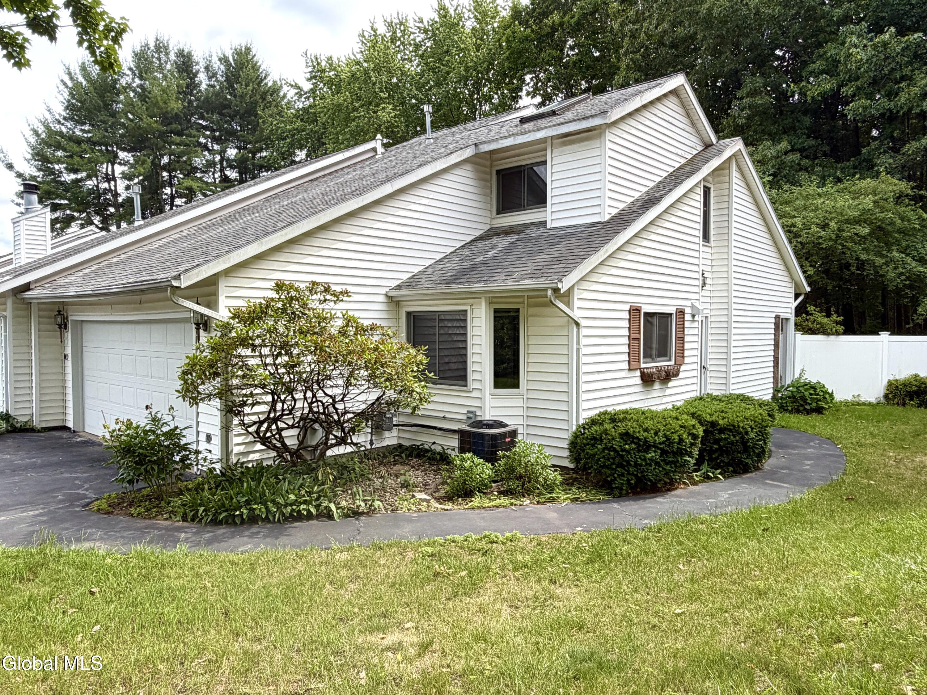 20 Green Meadow Drive Clifton Park NY 12065