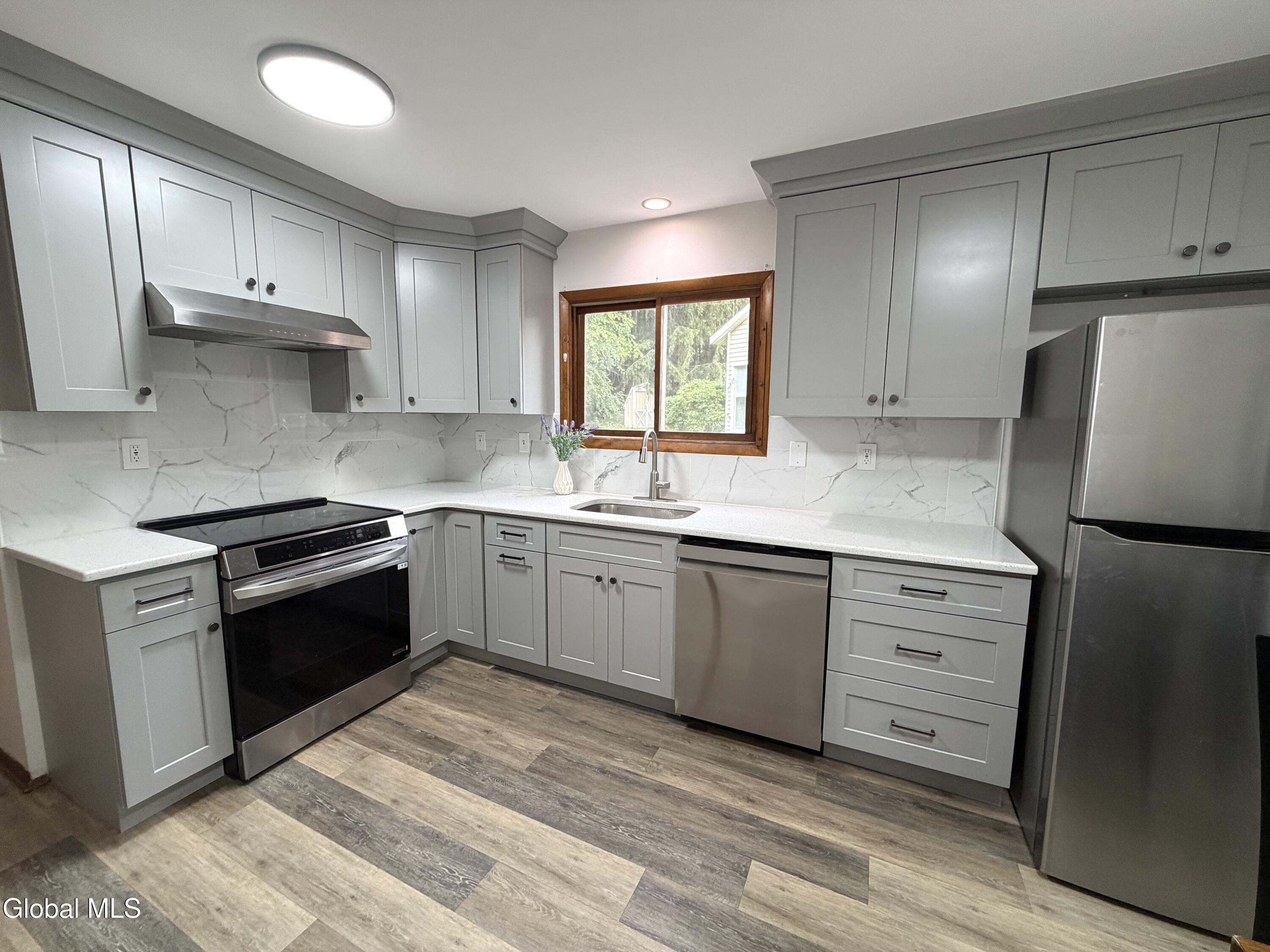 20 Green Meadow Drive Clifton Park NY 12065