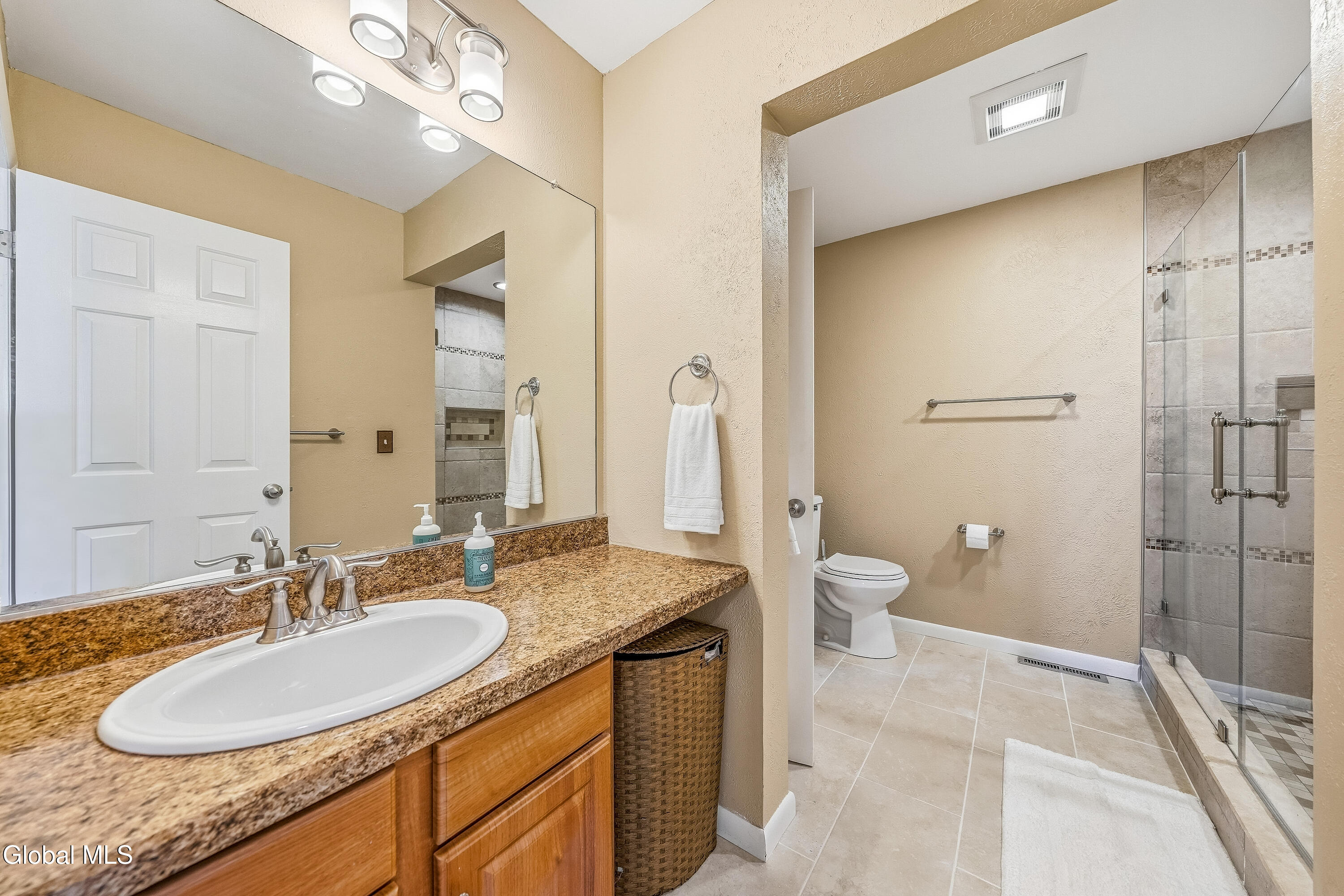 18 Plaza Avenue Rensselaer NY 12144