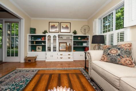 17 Spruce Court Delmar NY 12054