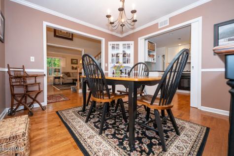 17 Spruce Court Delmar NY 12054