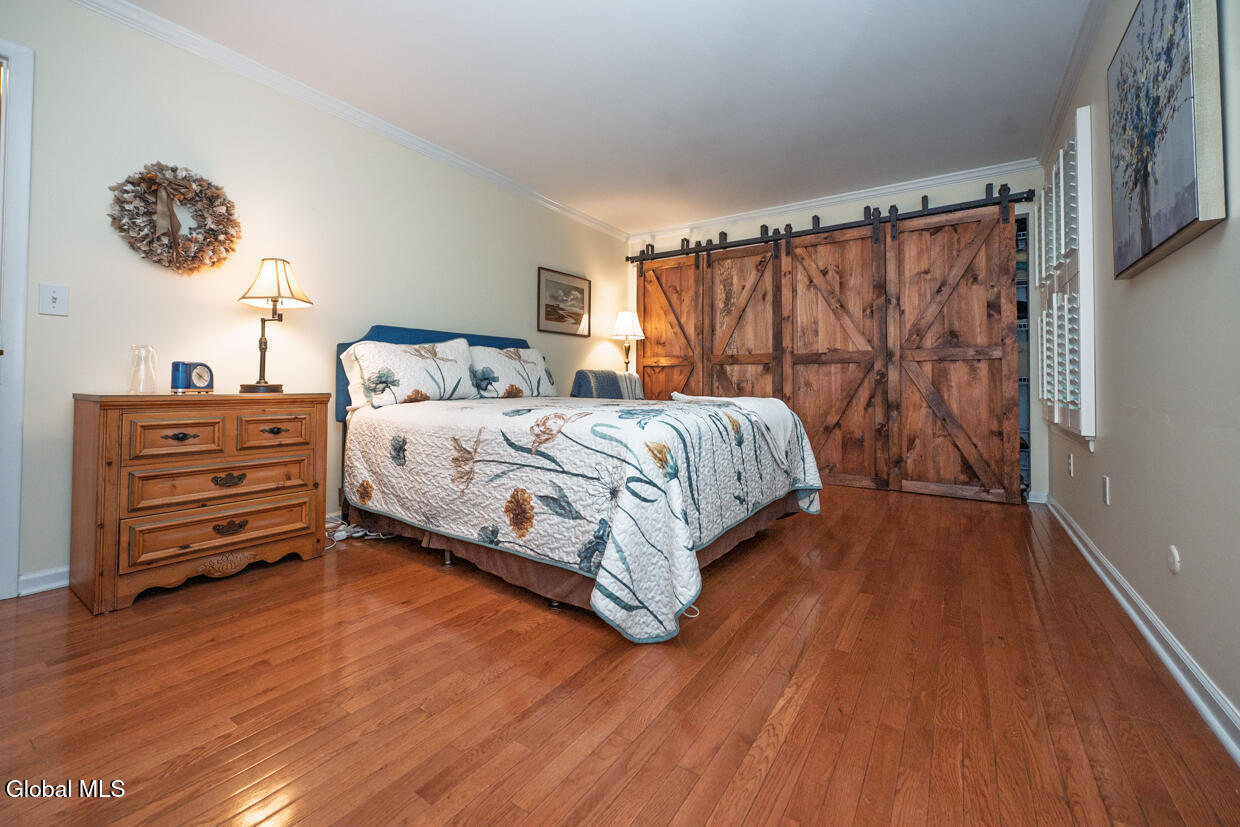 17 Spruce Court Delmar NY 12054