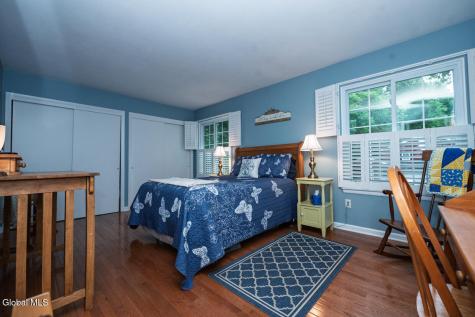 17 Spruce Court Delmar NY 12054