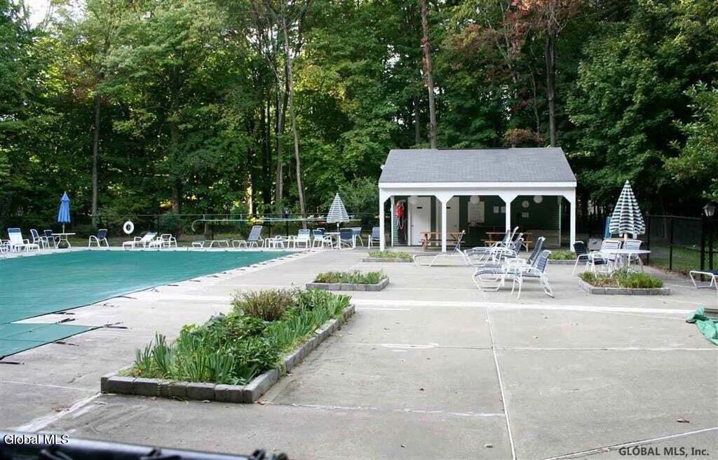 17 Spruce Court Delmar NY 12054