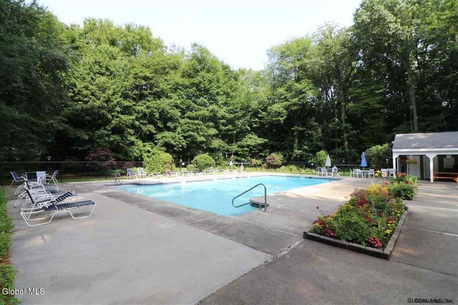 17 Spruce Court Delmar NY 12054